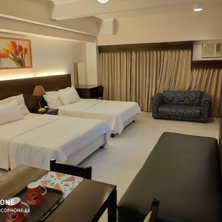 Tagaytay Staycation By Naya And Darla W Free Swimming Pool, Wifi & Netflix Tagaytay City Exterior foto