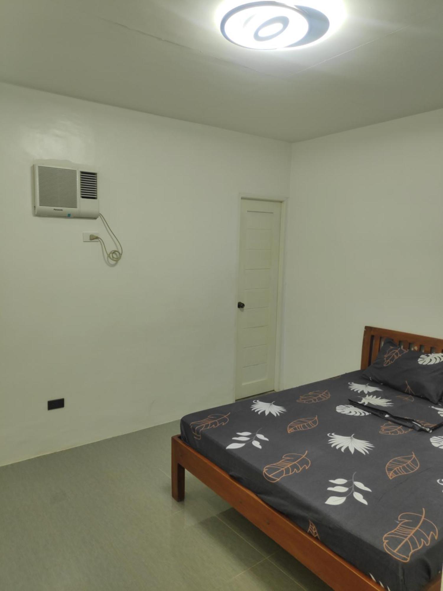 Tagaytay Staycation By Naya And Darla W Free Swimming Pool, Wifi & Netflix Tagaytay City Exterior foto