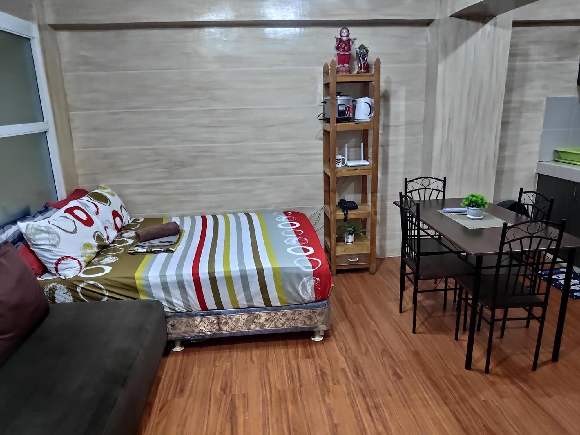 Tagaytay Staycation By Naya And Darla W Free Swimming Pool, Wifi & Netflix Tagaytay City Exterior foto
